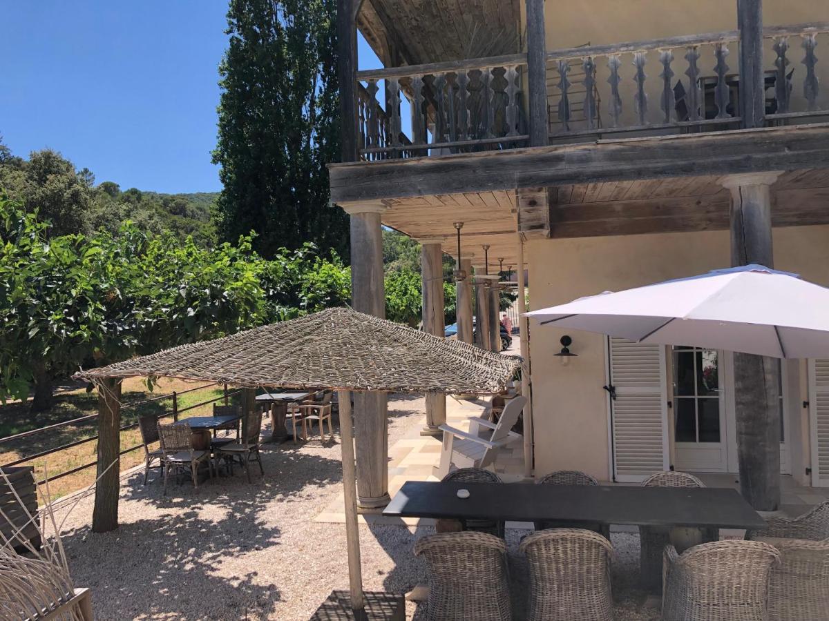 Le Clos Des Sept Palmiers キャバレール・シュル・メール エクステリア 写真